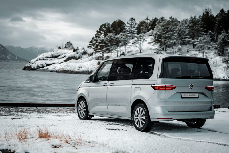 A complete winter wheel from Volkswagen swirls up snow