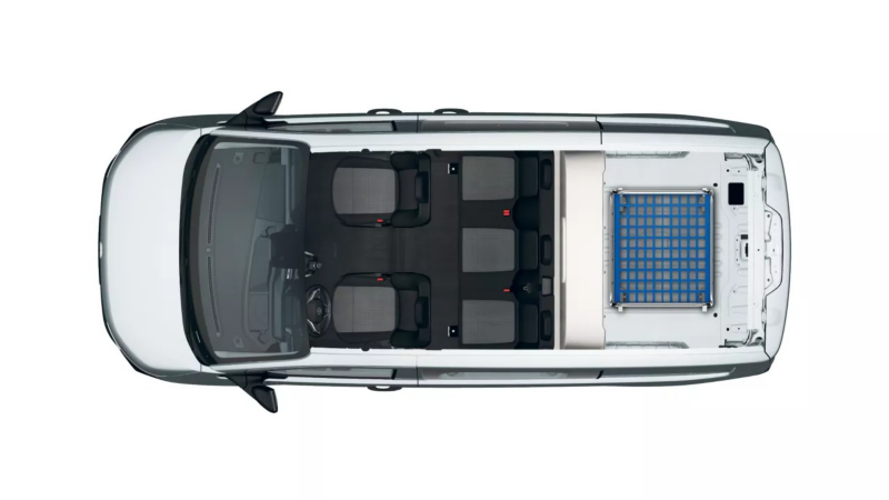 Volkswagen Transporter załadunek z kontenerami na kółkach.