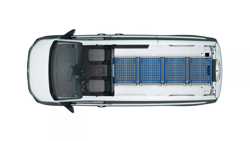 Nowy Transporter Furgon, ładunek z kontenerami na kółkach.