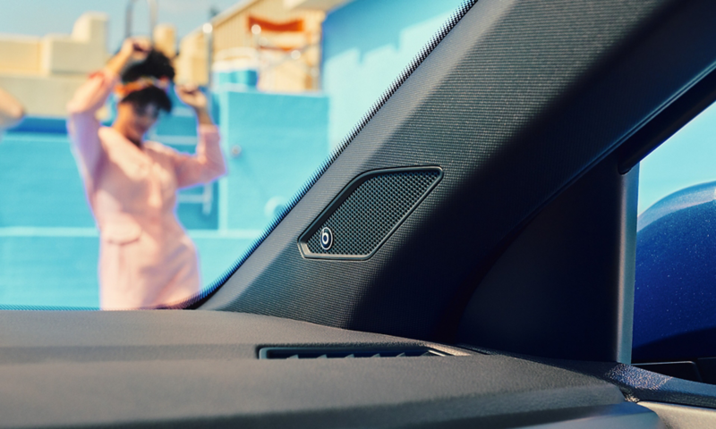 Detail of the loudspeaker in the interior of the VW Polo with the badge for the optional "beats" sound system