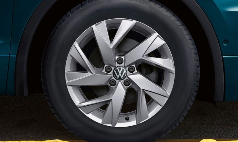 Close-up of the wheel rim on a Tiguan Allspace R-Line. 