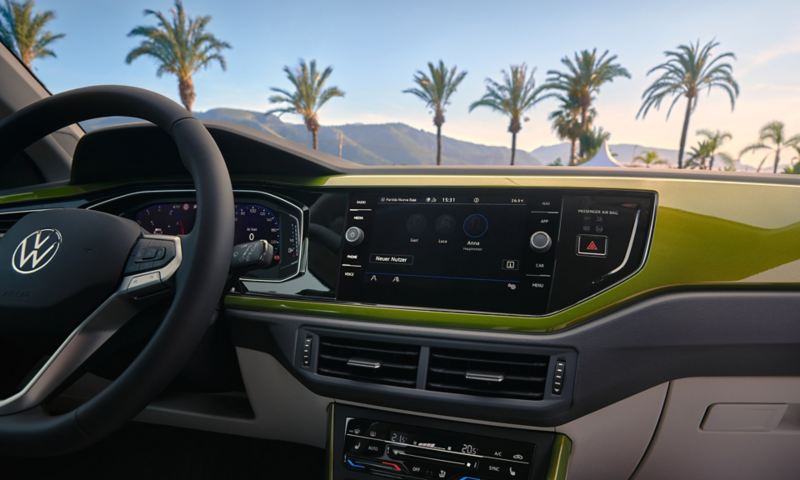 Detailed view of the optional Discover Media navigation system in the VW Taigo