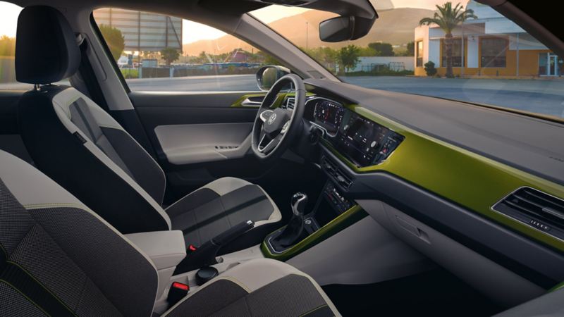 VW Taigo interior: View into the cockpit with the optional "Visual Green" design package