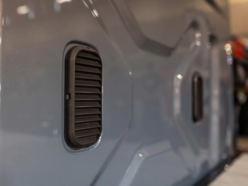 Detaljbild på VW Transporter A-traktor.