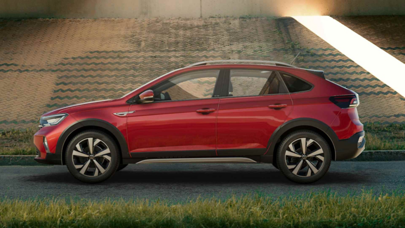 Nivus 2023, SUV de volkswagen en color rojo, versión Highline. 