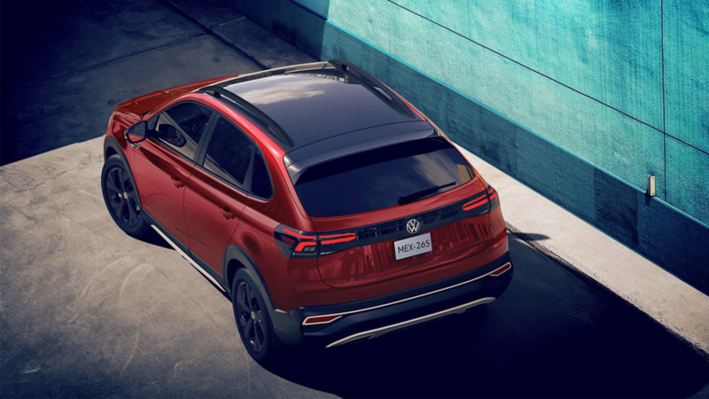 Volkswagen Nivus. Vista cenital de SUV tipo coupé en color rojo.