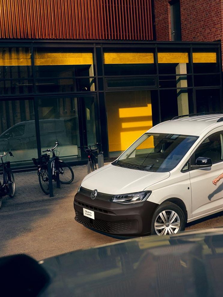 Electricistas con Volkswagen Caddy Cargo Van 2022