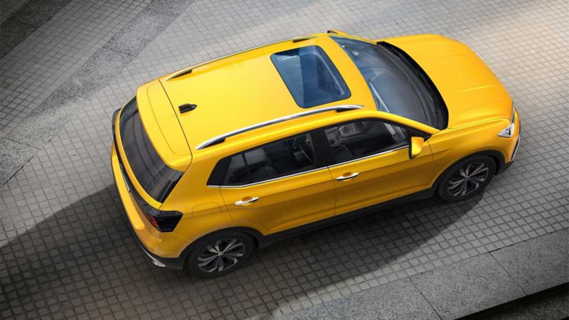 Nuevo T Cross - Camioneta de Volkswagen. SUV 2022 en color amarillo.