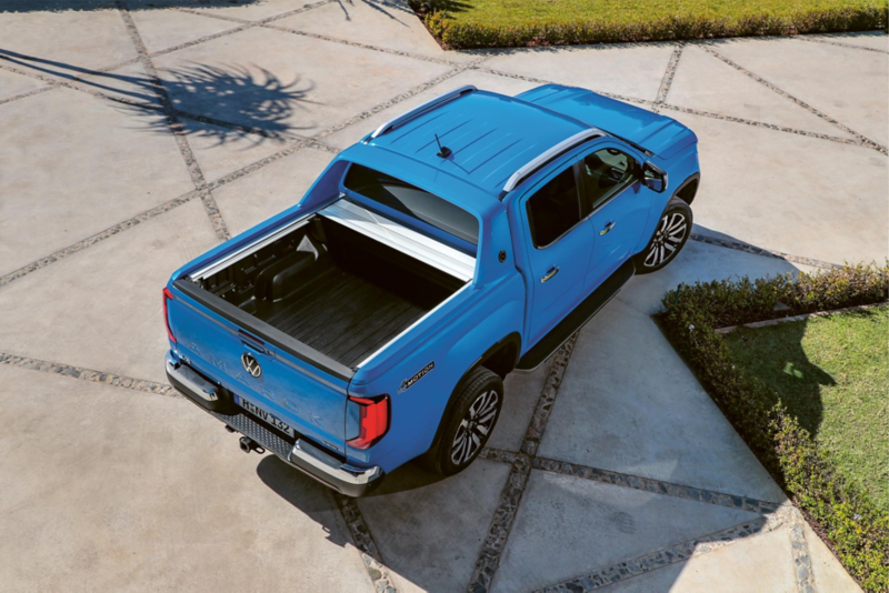Nya VW Amarok 2023 med större flakyta som rymmer EUR-pall i sidled