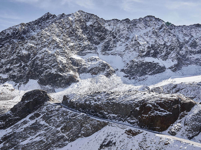 A snowy mountain landscape – declarations of conformity