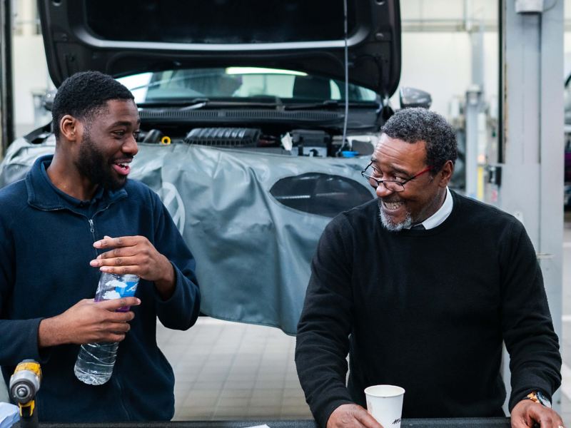 Two VW technicians at a service centre