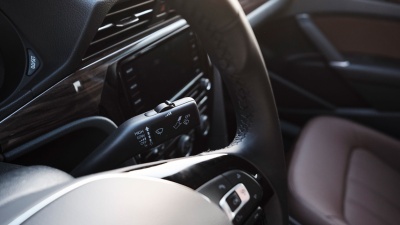 2020 Volkswagen Passat  cruise control stalk