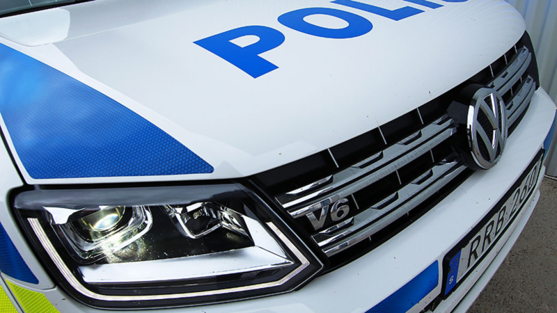 Amarok V6 emblem på polisens nya ombyggda hundbil