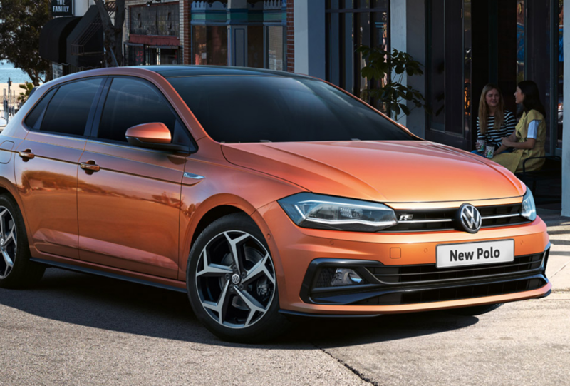 polo r-line on the streets