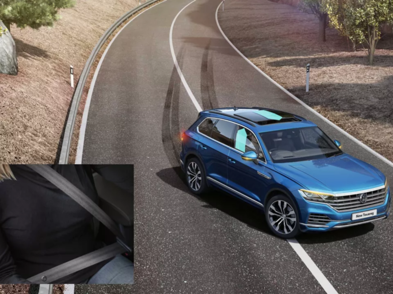 illustration showing how the pre-crash sensors work