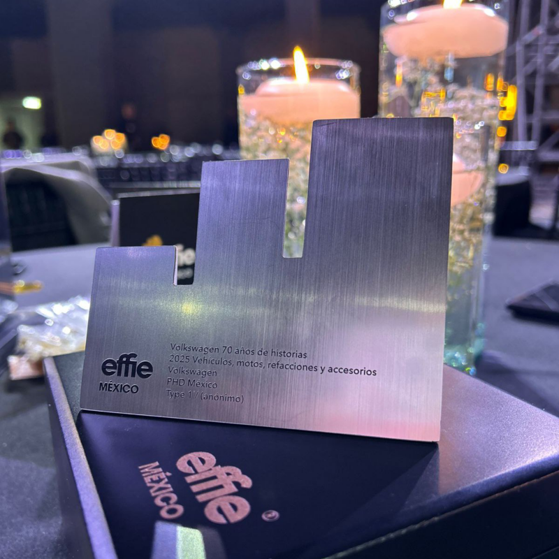 Premio Effie de plata otorgado a Volkswagen por campaña 70 años de historias 2025.