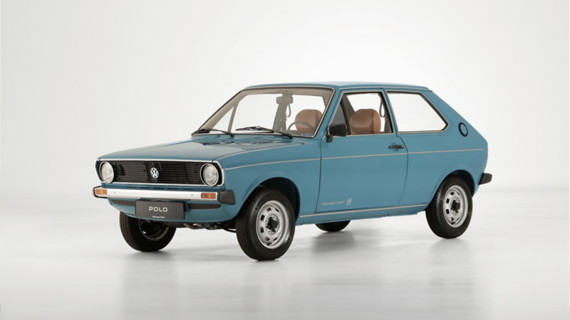 Primera generación de Volkswagen Polo en color azul. 