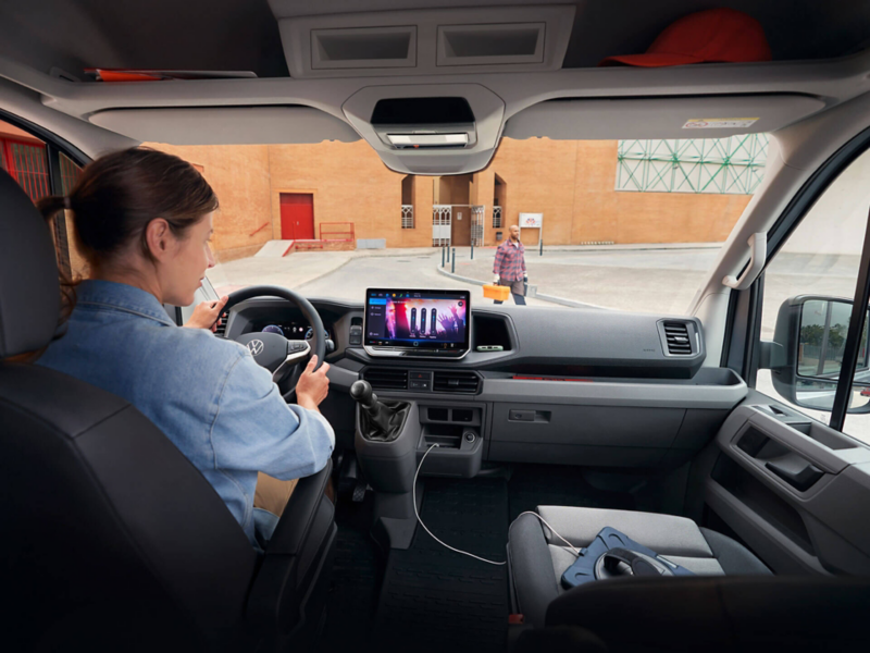 Cabina interior de Crafter Cargo Van 2025
