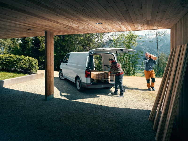 Capacidad de carga y gran espacio de Transporter Cargo Van