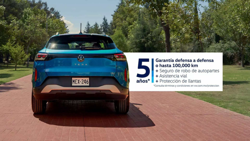 Volkswagen Tera. Vista trasera de SUV compacto con pleca que indica garantía de 5 años y beneficios.