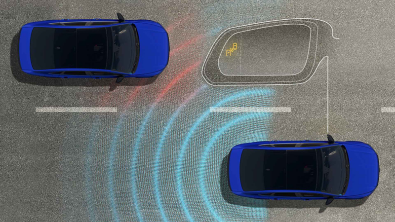 Monitoreo de punto ciego en auto deportivo Nuevo Jetta GLI.