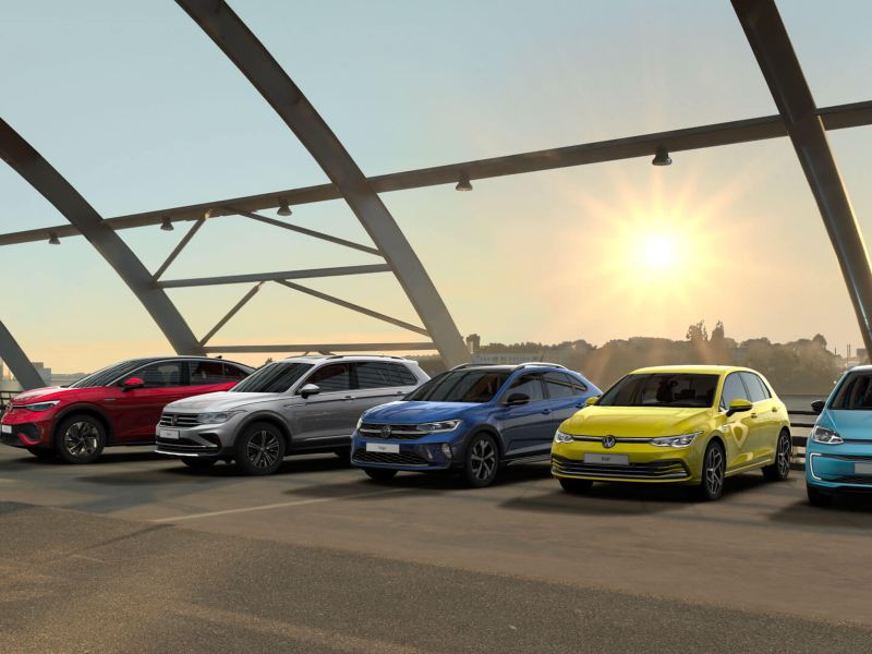 Une partie de la gamme Volkswagen : ID.5, Tiguan, Taigo, Golf et e-up!
