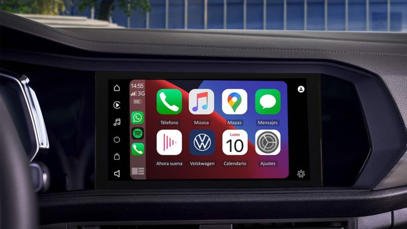 Pantalla a color de Nuevo Jetta 2022 con acceso a aplicaciones como música o Volkswagen.