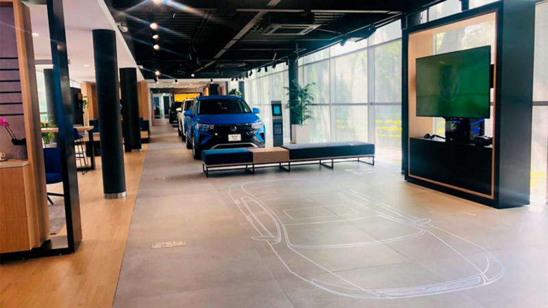 Imagen de la sala de realidad virtual dentro de Volkswagen City Store Cresta.
