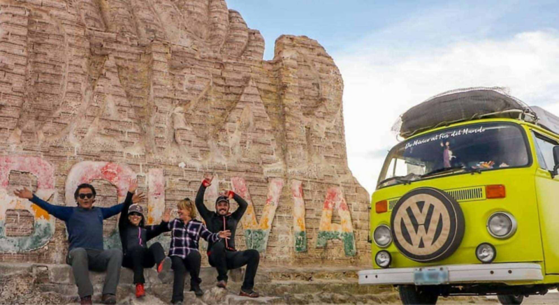 Imagen de Xinoxano, pareja viajera que atreviesa Latinoamérica en una combi VW.