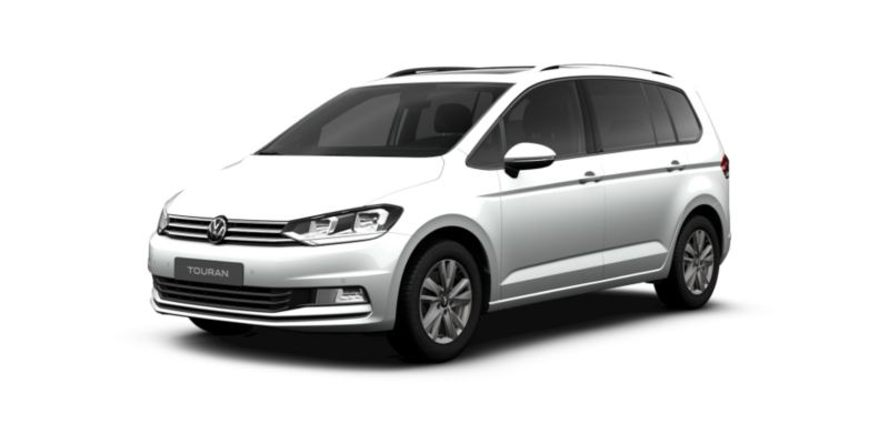 Volkswagen Touran blanco visto de frente sobre fondo blanco