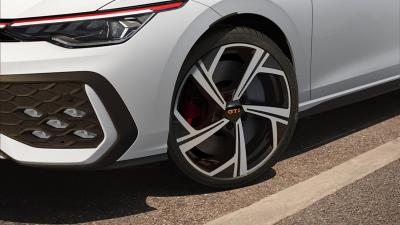 Rines de Nuevo GTI 2025 de aluminio pulido de 18" estilo Jerez. 