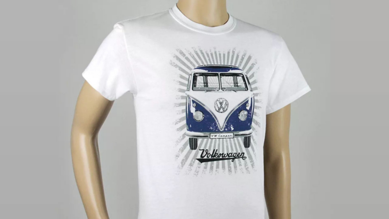 Playera blanca con estampado de combi. Ropa de Volkswagen Collection.
