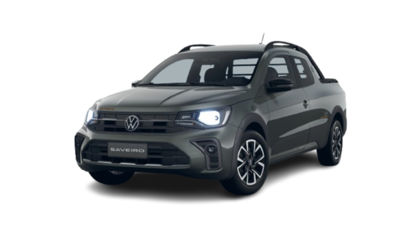 La imagen muestra una camioneta Volkswagen Saveiro color gris con diseño moderno y luces frontales LED, perfecta para combinar estilo y funcionalidad.