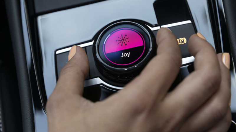 Boton deslizable del selector de atmósferas de manejo en Volkswagen Tiguan 2025. 