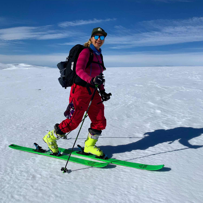 Sophie på skidor.