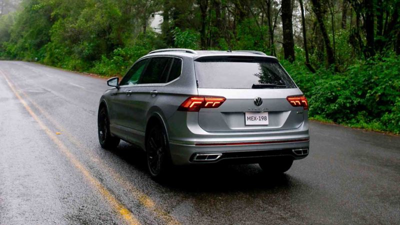 Cajuela y faros traseros de Tiguan 2024, SUV de Volkswagen. 