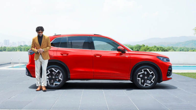 Tiguan R-Line Persimmon Red Metallic