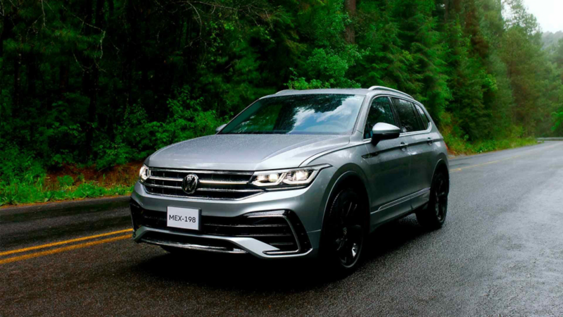 Tiguan 2023, SUVW cuya versión R-Line 2.0 es la más equipada. Tiene 5 estrellas de seguridad y mantenimiento gratis.