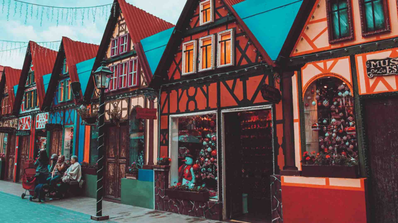 Villa navideña en Tlalpujahua, pueblo mágico cerca de CDMX.