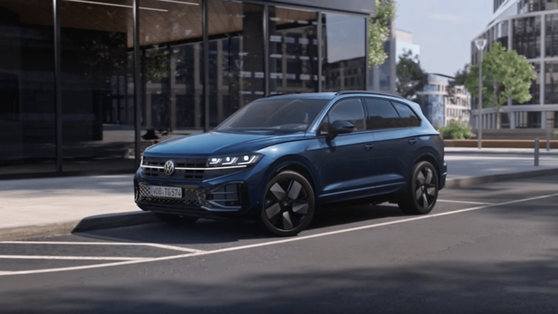 Touareg Final Edition na parkingu