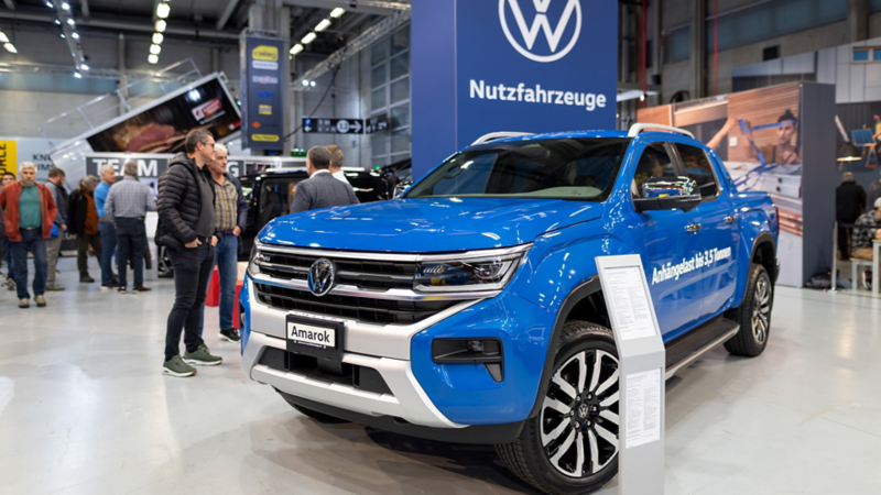 Il nuovo Amarok in blu