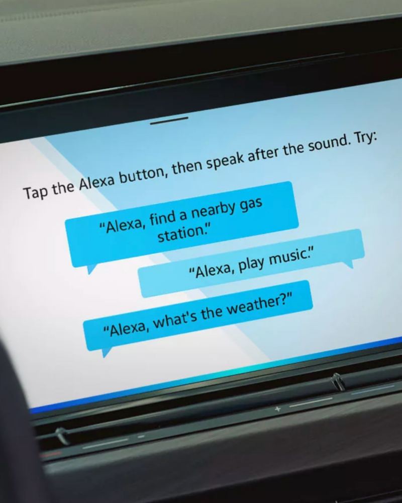 Detalle de la pantalla de Alexa en un Volkswagen Golf 8 GTI