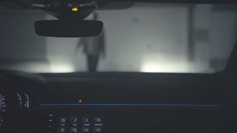 Detalle de la iluminación del salpicadero del Nuevo Volkswagen Arteon R