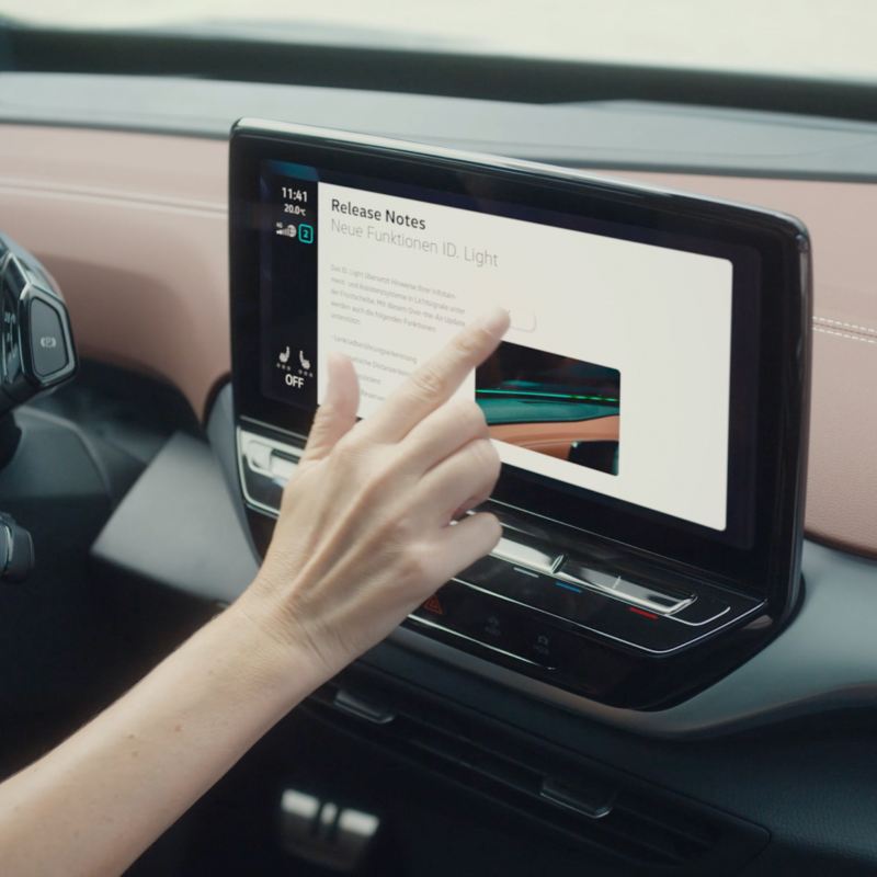 Detalle de la pantalla del salpicadero de un Volkswagen ID.5