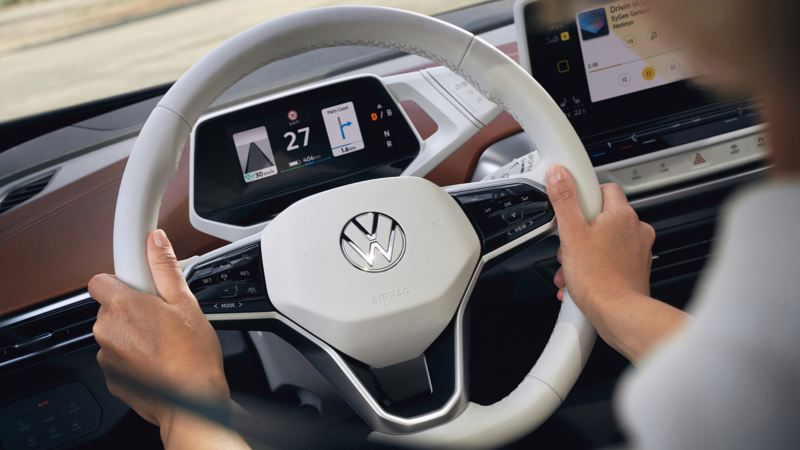 Detalle del volante de un Volkswagen ID.