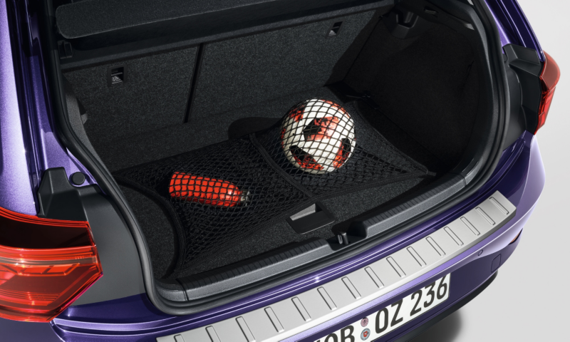Detalle del maletero de un Volkswagen Polo