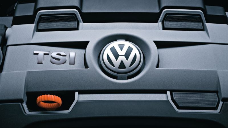 Detalle del motor de gasolina TSI de un Nuevo Volkswagen Arteon