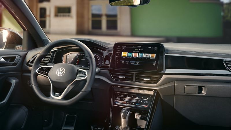 Vista del volante y el salpicadero del Volkswagen T-Roc