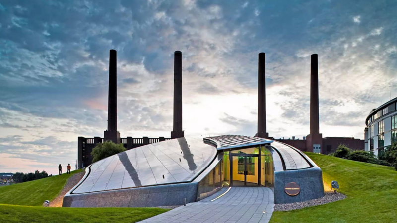 Entrée d'un des pavillons de l'Autostadt.