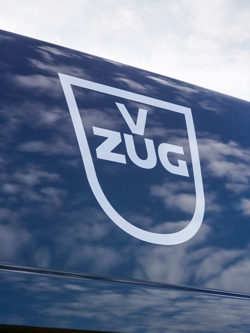 ID. Buzz Türe mit V Zug Logo